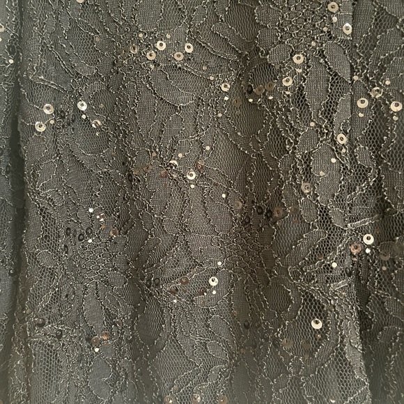 Marina dresses top. Large - Picture 3 of 4